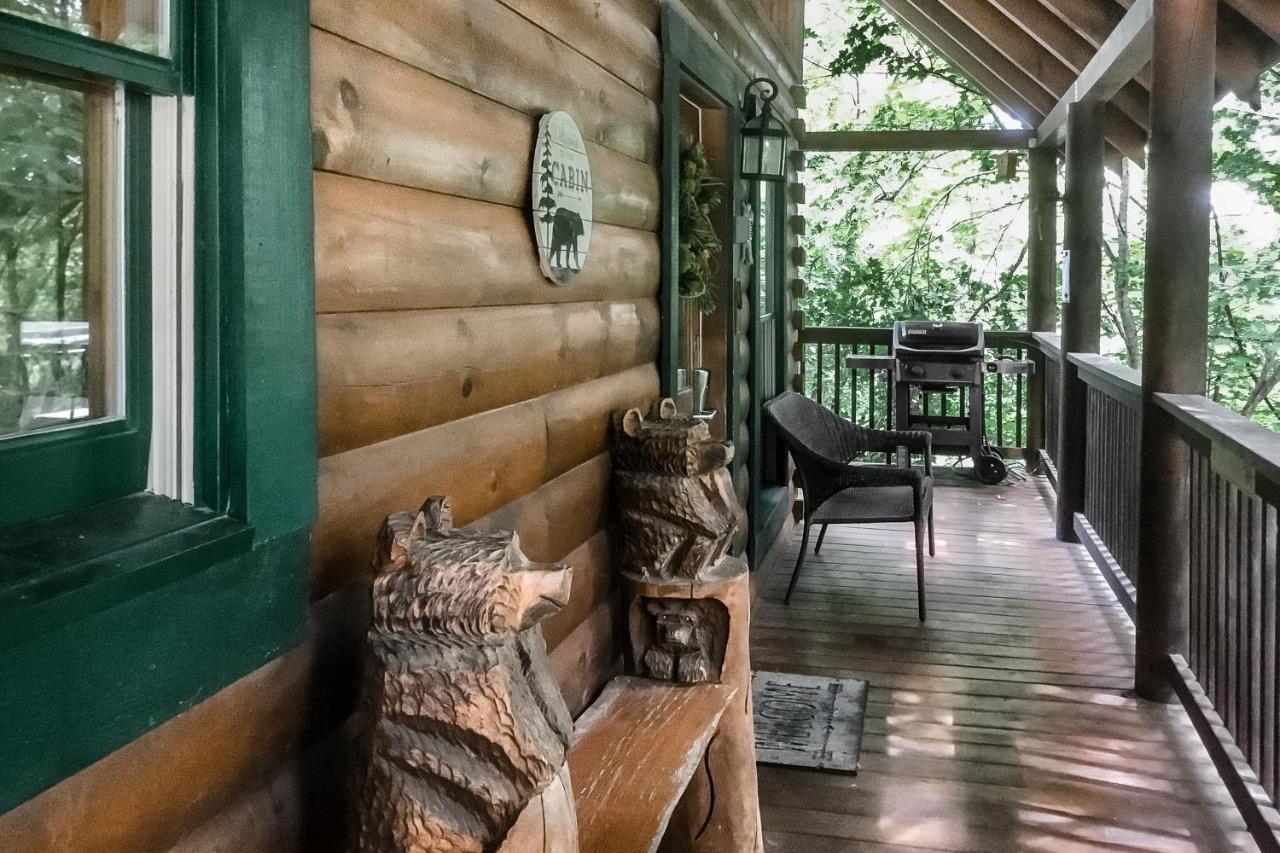 Holly Berry Villa Пиджен Фордж Екстериор снимка