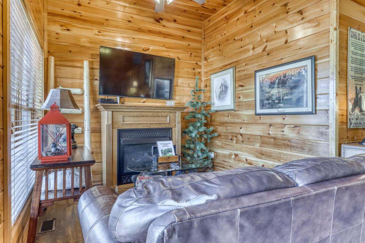 Holly Berry Villa Пиджен Фордж Екстериор снимка