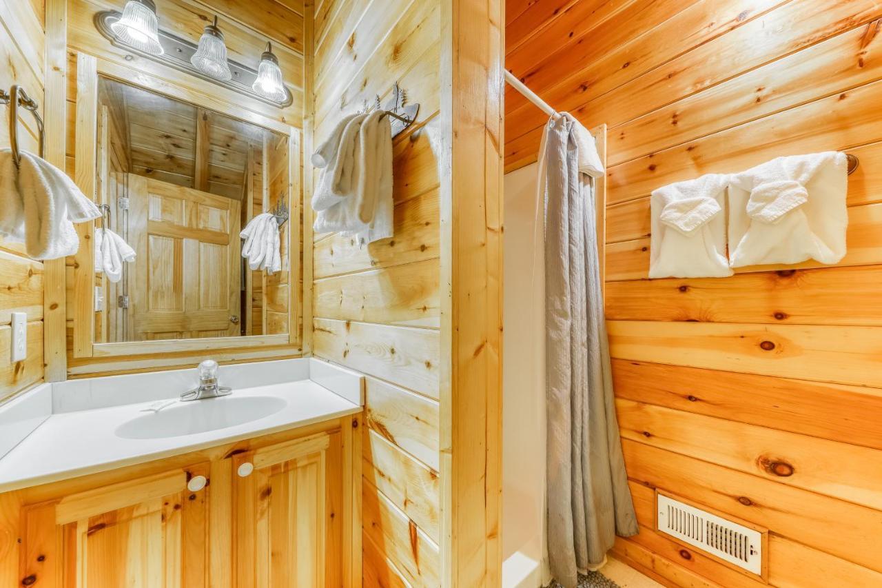 Holly Berry Villa Пиджен Фордж Екстериор снимка