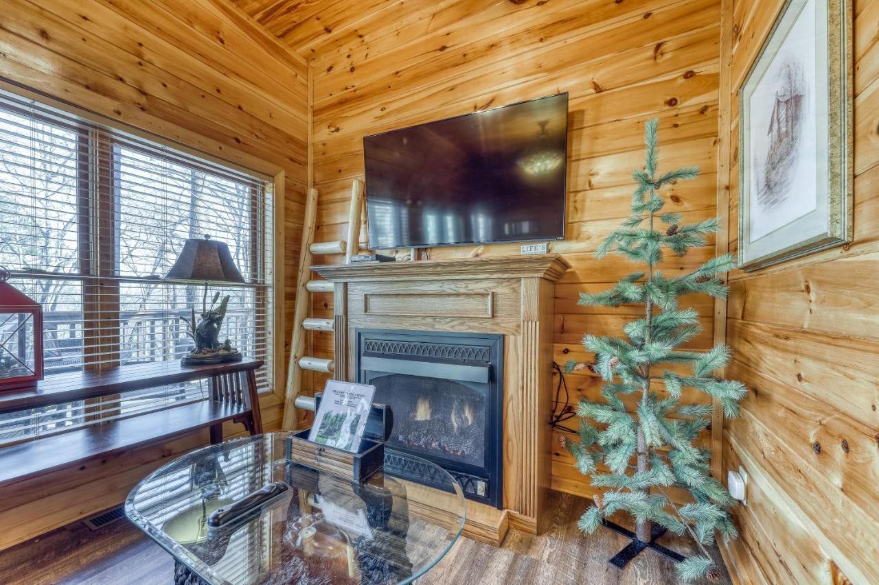 Holly Berry Villa Пиджен Фордж Екстериор снимка